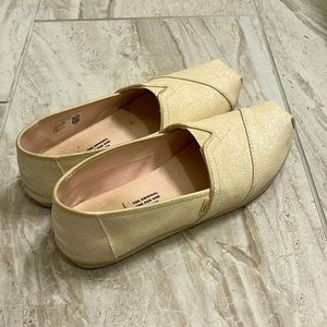 Tom’s Glitter Shoes